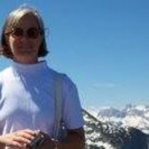 Meet your Posher, Elizabeth